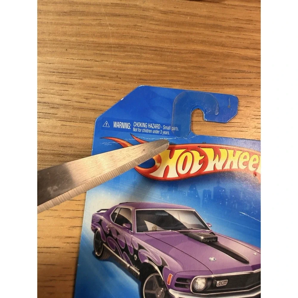 Hot Wheels Lot Of 4 New In Package 1/64 Diecast Cars Toys